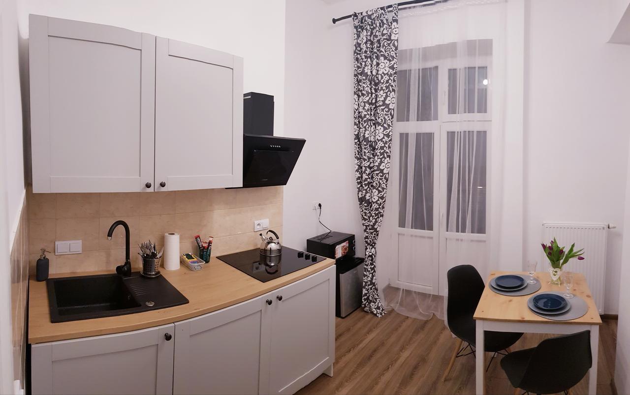 Apartamenty Rowna Kielce Ngoại thất bức ảnh