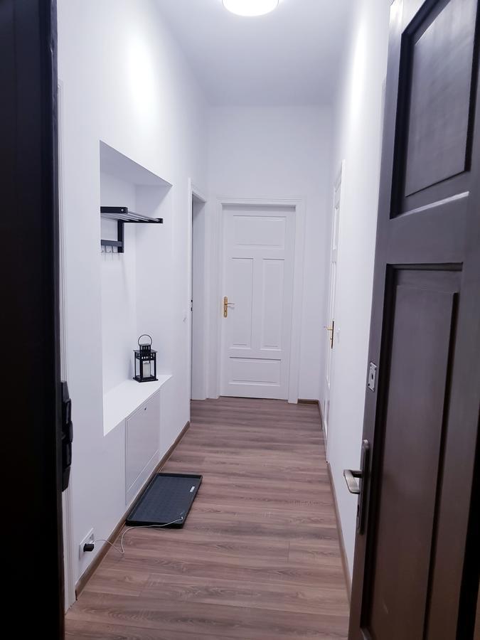 Apartamenty Rowna Kielce Ngoại thất bức ảnh