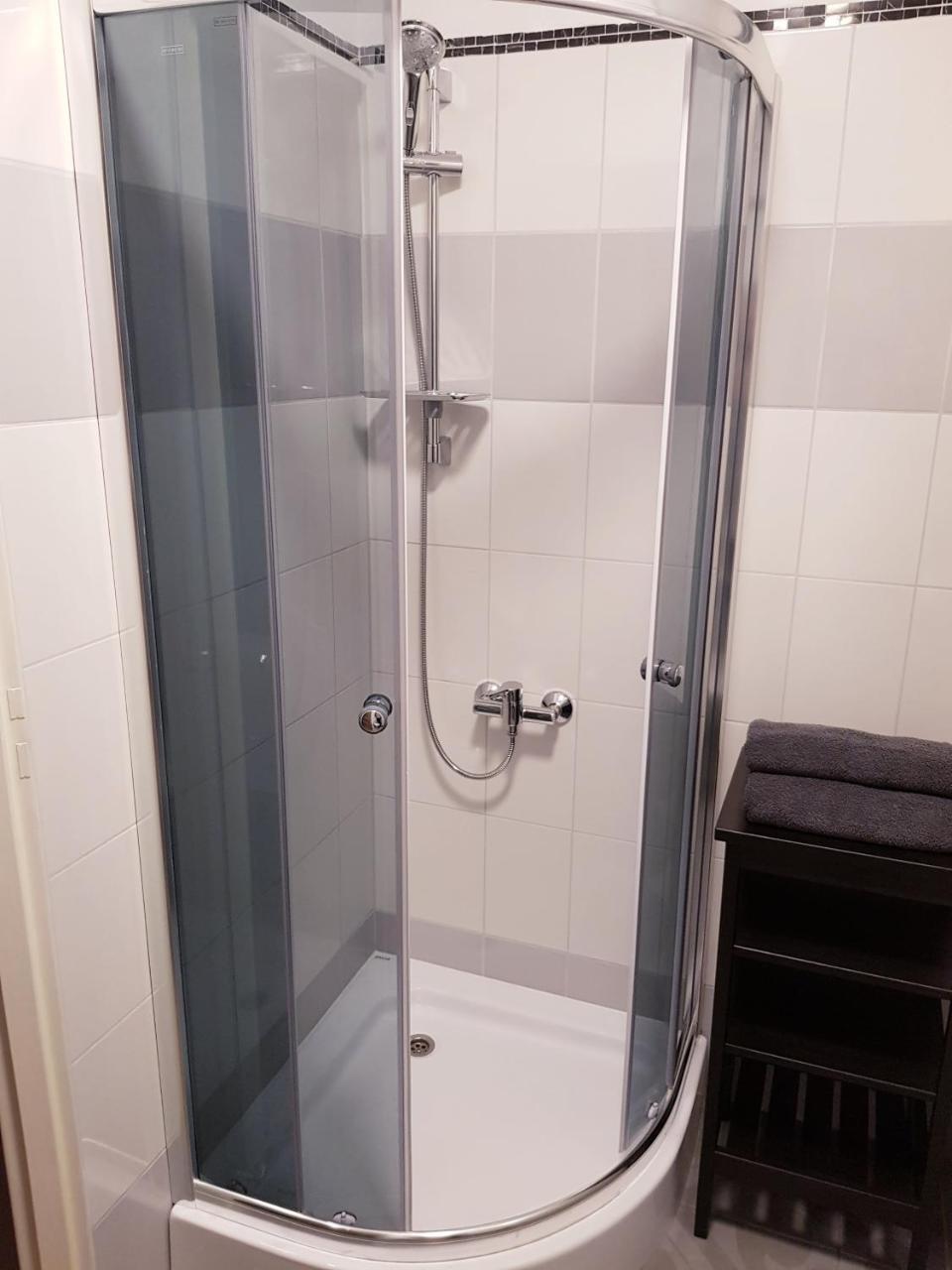 Apartamenty Rowna Kielce Ngoại thất bức ảnh